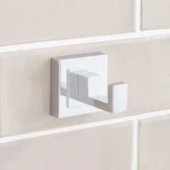 Brand new ⭐ Signature Hardware Rigi 1 Robe Hook in Polished Chrome 🎉